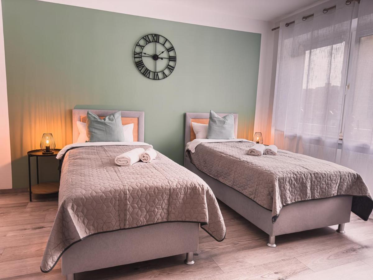 Immostay #6 - Ferienhaus 4 Zimmer Fuer 8 Personen, Wifi & Zentrum BRE 외부 사진